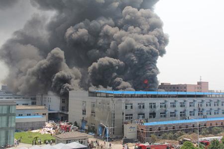 陽泉鋼結(jié)構(gòu)廠房圍護(hù)系統(tǒng)發(fā)生火災(zāi)時(shí)的特點(diǎn)