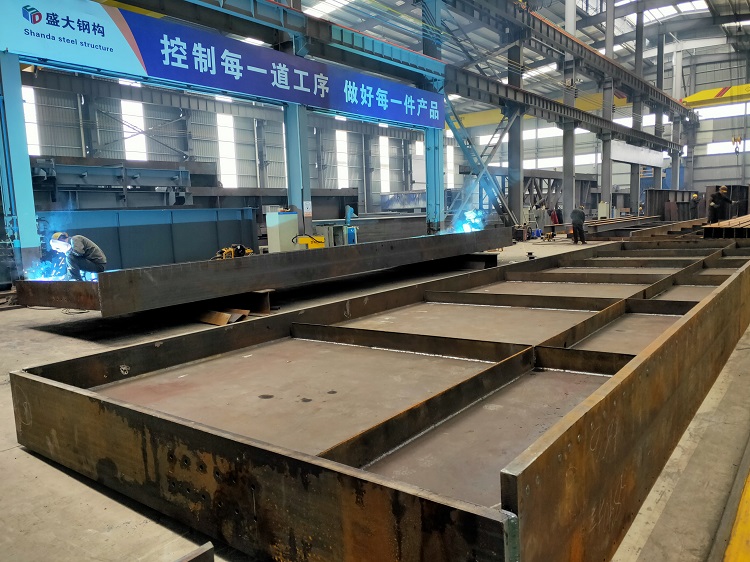 山西鋼結(jié)構(gòu)公司盛大鋼構(gòu)，27年老廠，山西知名鋼構(gòu)企業(yè)